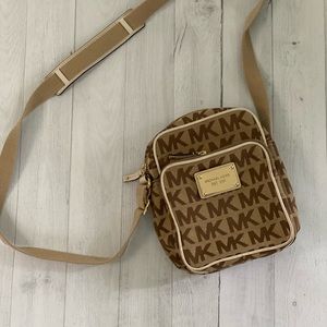 Michael Kors Crossbody Bag